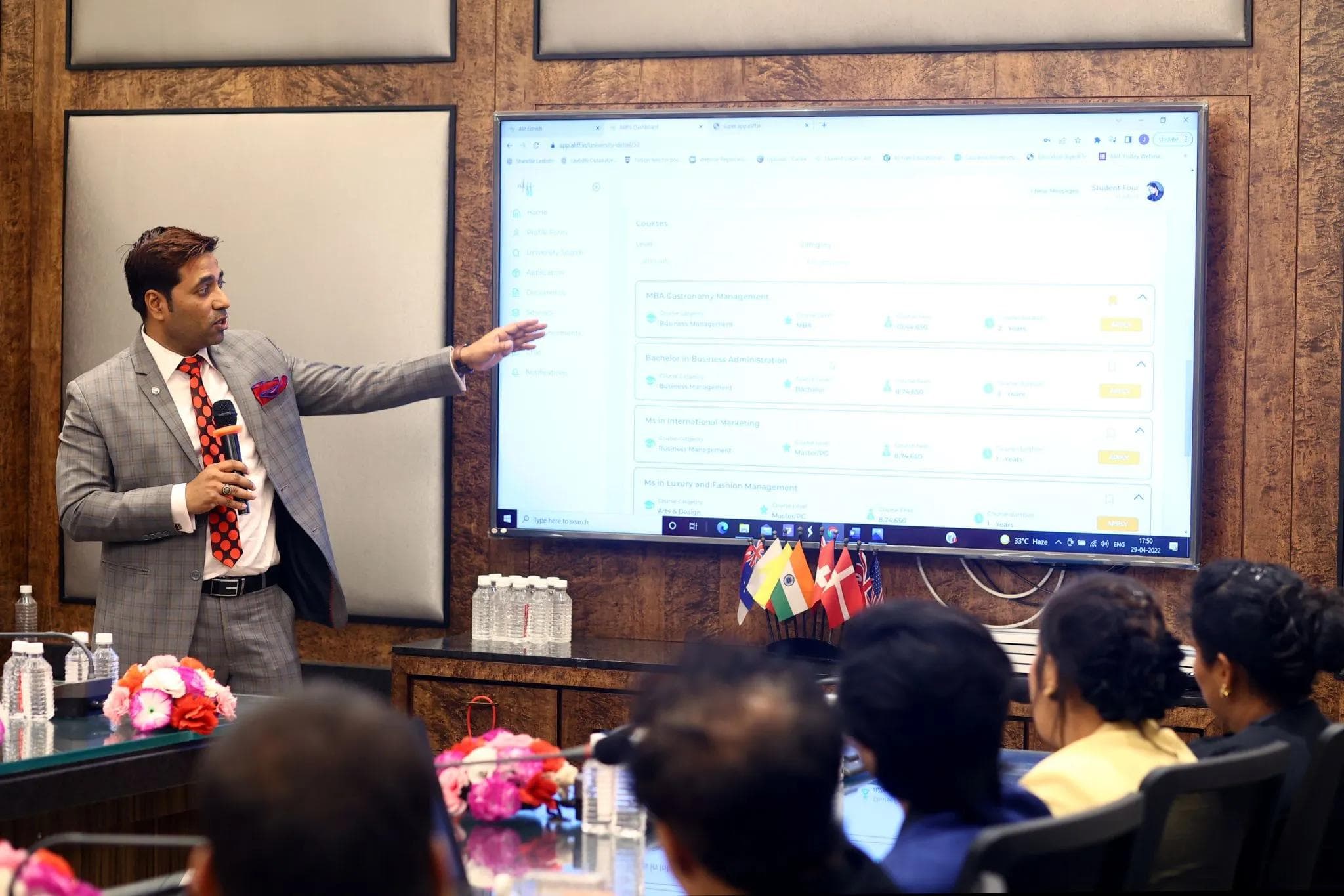 How we helped an Overseas Education Startup in building a 5 year strategic business plan and roadmap