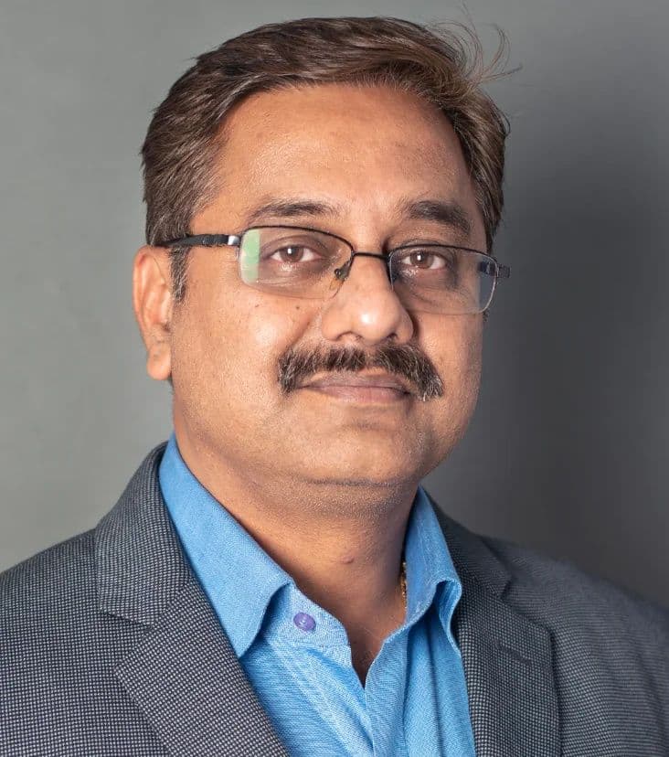 Kaustubh Kulkarni reviewing Debox